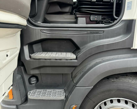 Белый Сканиа Р 500, объемом двигателя 12.7 л и пробегом 787 тыс. км за 53000 $, фото 21 на Automoto.ua