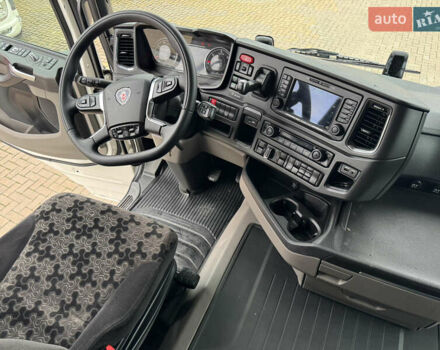 Белый Сканиа Р 500, объемом двигателя 12.7 л и пробегом 787 тыс. км за 53000 $, фото 41 на Automoto.ua