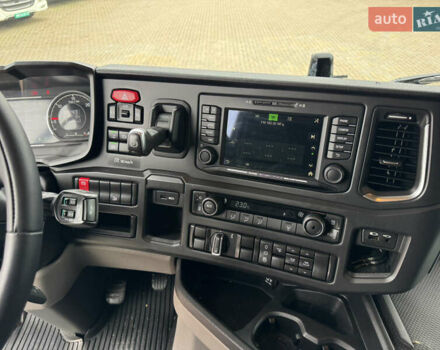 Белый Сканиа Р 500, объемом двигателя 12.7 л и пробегом 787 тыс. км за 53000 $, фото 37 на Automoto.ua