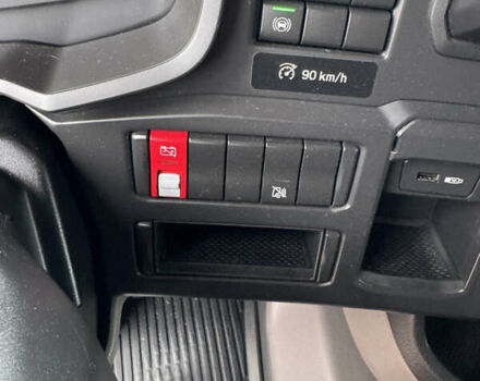 Белый Сканиа Р 500, объемом двигателя 12.7 л и пробегом 787 тыс. км за 53000 $, фото 44 на Automoto.ua