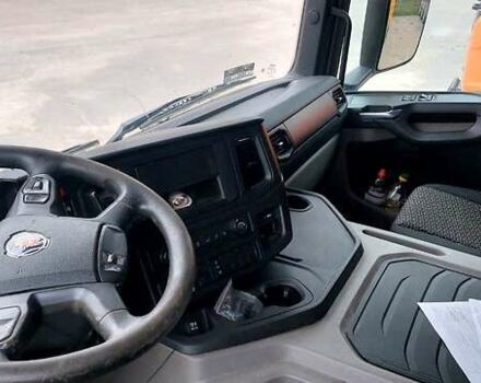 Желтый Сканиа P380 CB8X4EHZ, объемом двигателя 12.74 л и пробегом 300 тыс. км за 93118 $, фото 2 на Automoto.ua