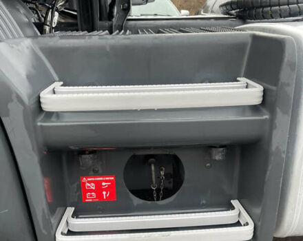 Белый Сканиа R 490, объемом двигателя 12.74 л и пробегом 812 тыс. км за 27700 $, фото 36 на Automoto.ua