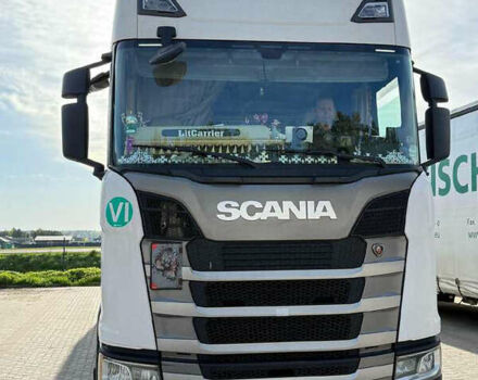 Белый Сканиа S 450, объемом двигателя 0 л и пробегом 880 тыс. км за 52314 $, фото 2 на Automoto.ua