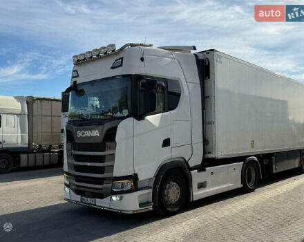 Белый Сканиа S 450, объемом двигателя 0 л и пробегом 880 тыс. км за 52314 $, фото 1 на Automoto.ua