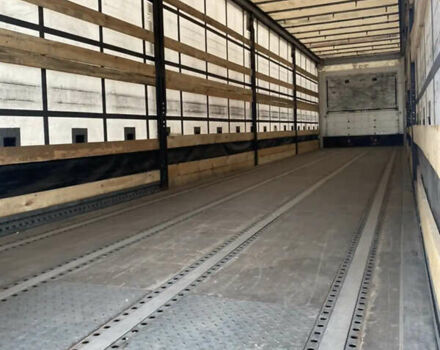 Черный Шмитц Каргобулл C01, объемом двигателя 0 л и пробегом 700 тыс. км за 10799 $, фото 4 на Automoto.ua