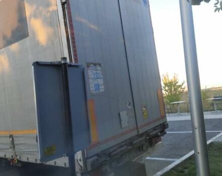 Шмитц Каргобулл C01 2005 в Подольск (Котовск) на Automoto.ua Серый Шмитц Каргобулл C01, объемом двигателя 0 л и пробегом 500 тыс. км за 4500 $, фото 2 на Automoto.ua