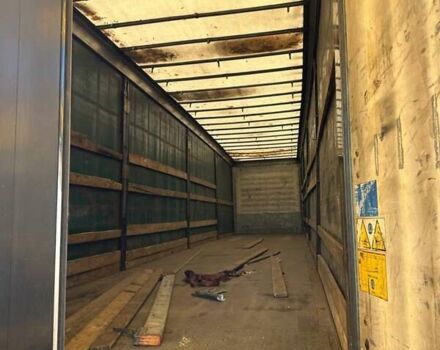 Шмитц Каргобулл C01 2010 в Луцке на Automoto.ua Серый Шмитц Каргобулл C01, объемом двигателя 0 л и пробегом 500 тыс. км за 8300 $, фото 9 на Automoto.ua