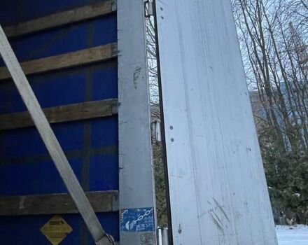 Сірий Шмітц Каргобулл C01, об'ємом двигуна 0 л та пробігом 555 тис. км за 13800 $, фото 3 на Automoto.ua