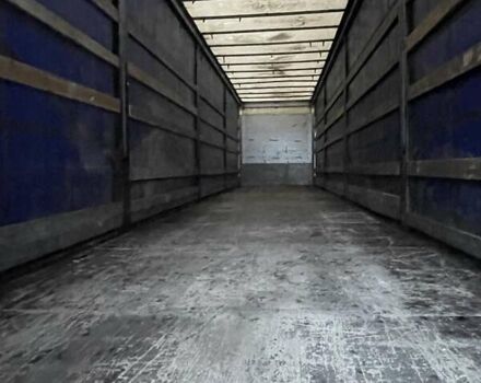 Сірий Шмітц Каргобулл C01, об'ємом двигуна 0 л та пробігом 555 тис. км за 13800 $, фото 5 на Automoto.ua