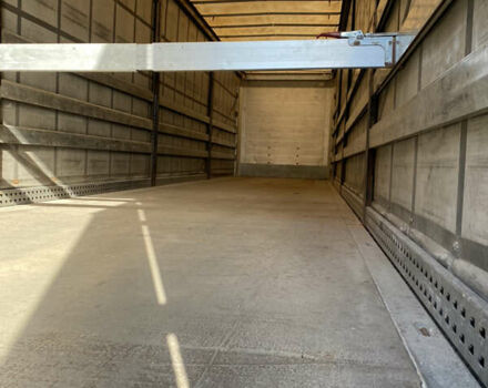 Сірий Шмітц Каргобулл C01, об'ємом двигуна 0 л та пробігом 0 тис. км за 11500 $, фото 8 на Automoto.ua