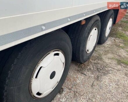 Красный Шмитц Каргобулл САФ, объемом двигателя 0 л и пробегом 500 тыс. км за 11500 $, фото 4 на Automoto.ua