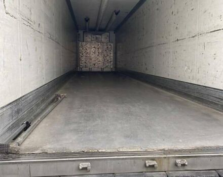 Красный Шмитц Каргобулл САФ, объемом двигателя 0 л и пробегом 500 тыс. км за 11500 $, фото 8 на Automoto.ua