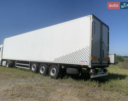 Красный Шмитц Каргобулл САФ, объемом двигателя 0 л и пробегом 111 тыс. км за 20900 $, фото 4 на Automoto.ua