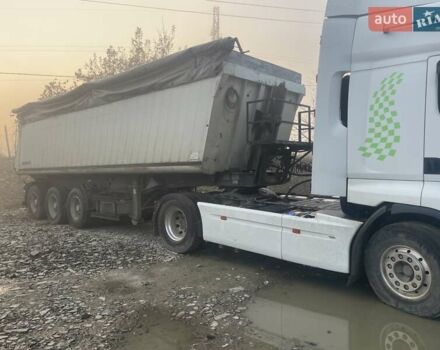 Шмитц Каргобулл САФ, объемом двигателя 0 л и пробегом 300 тыс. км за 11500 $, фото 5 на Automoto.ua