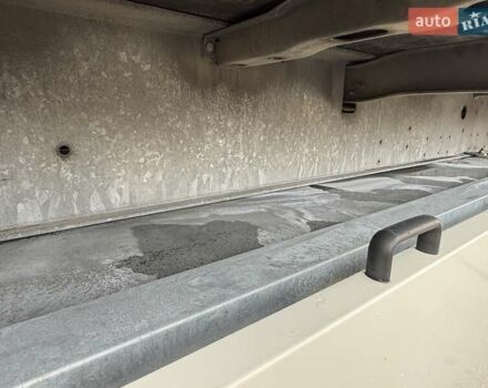 Сірий Шмітц Каргобулл САФ, об'ємом двигуна 0 л та пробігом 450 тис. км за 7800 $, фото 10 на Automoto.ua