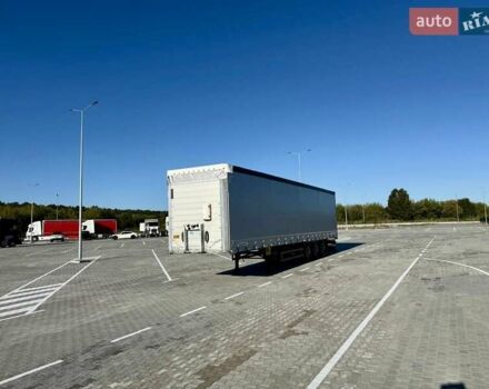 Шмитц Каргобулл САФ 2017 в Дубно на Automoto.ua Серый Шмитц Каргобулл САФ, объемом двигателя 0 л и пробегом 390 тыс. км за 17999 $, фото 4 на Automoto.ua