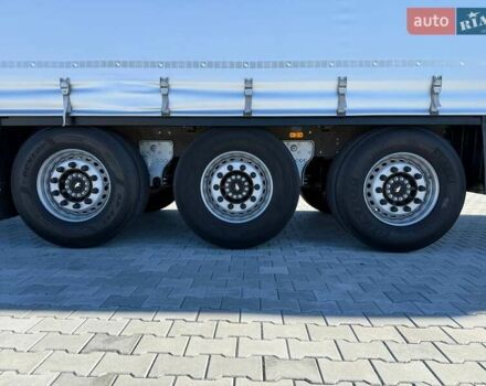 Шмитц Каргобулл САФ 2017 в Дубно на Automoto.ua Серый Шмитц Каргобулл САФ, объемом двигателя 0 л и пробегом 390 тыс. км за 17999 $, фото 64 на Automoto.ua