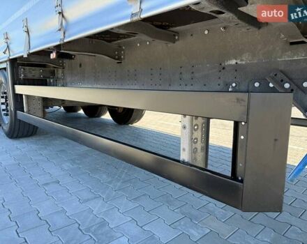 Шмитц Каргобулл САФ 2017 в Дубно на Automoto.ua Серый Шмитц Каргобулл САФ, объемом двигателя 0 л и пробегом 390 тыс. км за 17999 $, фото 69 на Automoto.ua