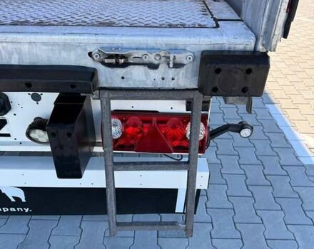 Шмитц Каргобулл САФ 2017 в Дубно на Automoto.ua Серый Шмитц Каргобулл САФ, объемом двигателя 0 л и пробегом 390 тыс. км за 17999 $, фото 26 на Automoto.ua