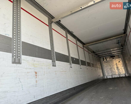 Белый Шмитц Каргобулл Cargobull, объемом двигателя 0 л и пробегом 377 тыс. км за 29999 $, фото 12 на Automoto.ua