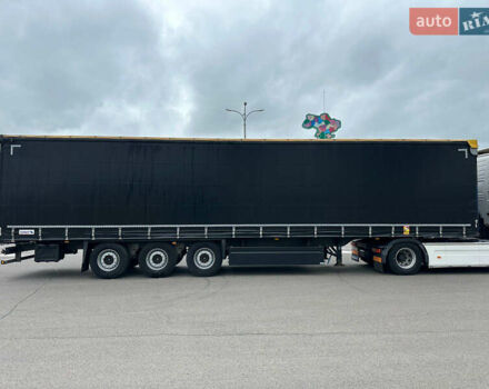 Черный Шмитц Каргобулл Cargobull, объемом двигателя 0 л и пробегом 250 тыс. км за 15999 $, фото 3 на Automoto.ua