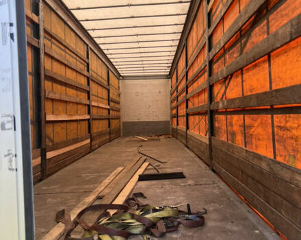 Шмитц Каргобулл Cargobull 2013 в Тячеве на Automoto.ua Шмитц Каргобулл Cargobull, объемом двигателя 0 л и пробегом 100 тыс. км за 12300 $, фото 1 на Automoto.ua