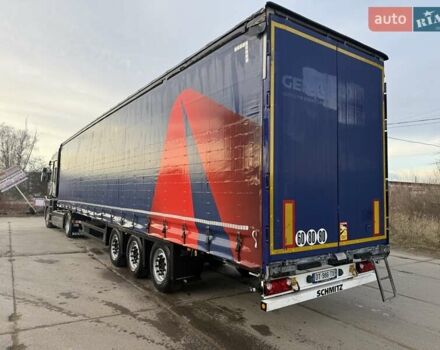 Серый Шмитц Каргобулл Cargobull, объемом двигателя 0 л и пробегом 231 тыс. км за 14900 $, фото 2 на Automoto.ua