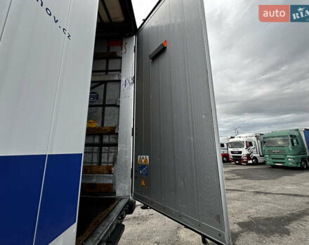 Серый Шмитц Каргобулл Cargobull, объемом двигателя 0 л и пробегом 850 тыс. км за 14000 $, фото 6 на Automoto.ua