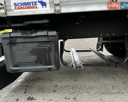 Серый Шмитц Каргобулл Cargobull, объемом двигателя 0 л и пробегом 850 тыс. км за 14000 $, фото 7 на Automoto.ua