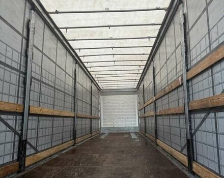 Серый Шмитц Каргобулл Cargobull, объемом двигателя 0 л и пробегом 400 тыс. км за 13300 $, фото 6 на Automoto.ua