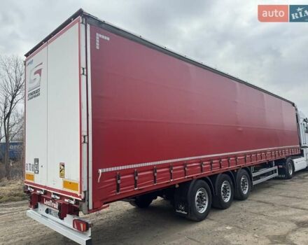 Сірий Шмітц Каргобулл Cargobull, об'ємом двигуна 0 л та пробігом 300 тис. км за 11500 $, фото 1 на Automoto.ua