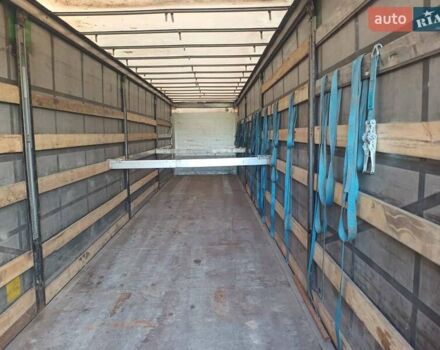 Сірий Шмітц Каргобулл Cargobull, об'ємом двигуна 0 л та пробігом 300 тис. км за 10900 $, фото 7 на Automoto.ua