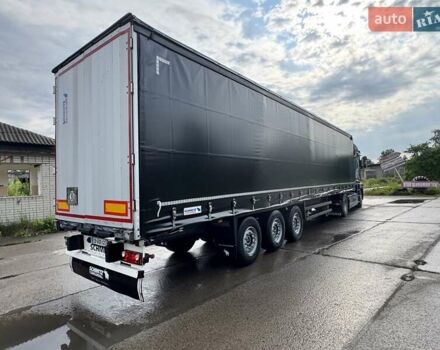 Серый Шмитц Каргобулл Cargobull, объемом двигателя 0 л и пробегом 350 тыс. км за 11400 $, фото 2 на Automoto.ua