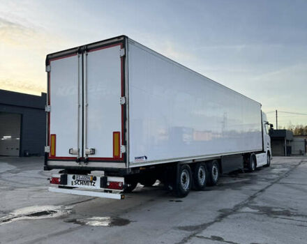 Білий Шмітц Каргобулл SCB S3B, об'ємом двигуна 0 л та пробігом 300 тис. км за 30281 $, фото 2 на Automoto.ua