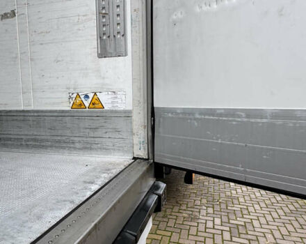 Білий Шмітц Каргобулл SCB S3B, об'ємом двигуна 0 л та пробігом 200 тис. км за 33500 $, фото 28 на Automoto.ua