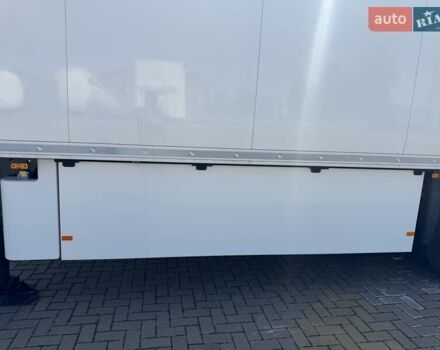 Білий Шмітц Каргобулл SCB S3B, об'ємом двигуна 0 л та пробігом 390 тис. км за 37000 $, фото 21 на Automoto.ua