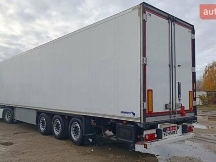 Белый Шмитц Каргобулл SCB S3B, объемом двигателя 0 л и пробегом 300 тыс. км за 27000 $, фото 1 на Automoto.ua