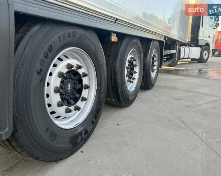Шмітц Каргобулл SCB S3B, об'ємом двигуна 0 л та пробігом 300 тис. км за 24500 $, фото 4 на Automoto.ua
