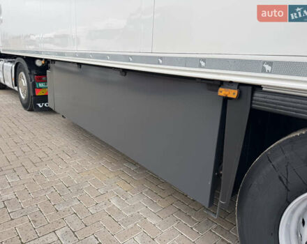 Білий Шмітц Каргобулл SCB S3T, об'ємом двигуна 0 л та пробігом 200 тис. км за 49000 $, фото 24 на Automoto.ua