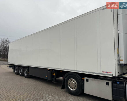 Білий Шмітц Каргобулл SCB S3T, об'ємом двигуна 0 л та пробігом 200 тис. км за 49000 $, фото 19 на Automoto.ua