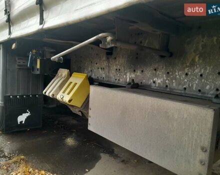 Серый Шмитц Каргобулл SCB S3T, объемом двигателя 0 л и пробегом 111 тыс. км за 12800 $, фото 12 на Automoto.ua