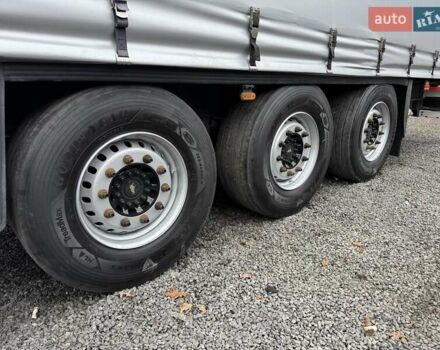 Сірий Шмітц Каргобулл SCB S3T, об'ємом двигуна 0 л та пробігом 555 тис. км за 12900 $, фото 7 на Automoto.ua