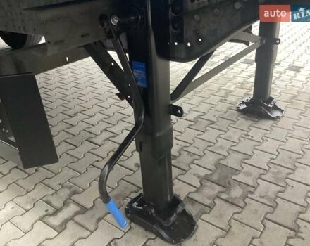 Сірий Шмітц Каргобулл SCB S3T, об'ємом двигуна 0 л та пробігом 100 тис. км за 17500 $, фото 12 на Automoto.ua