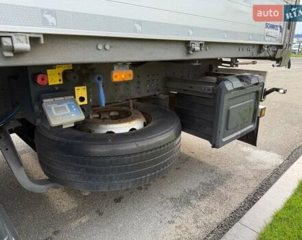 Серый Шмитц Каргобулл SCS, объемом двигателя 0 л и пробегом 665 тыс. км за 17900 $, фото 8 на Automoto.ua