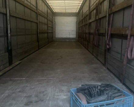 Сірий Шмітц Каргобулл SCS, об'ємом двигуна 0 л та пробігом 650 тис. км за 18000 $, фото 11 на Automoto.ua