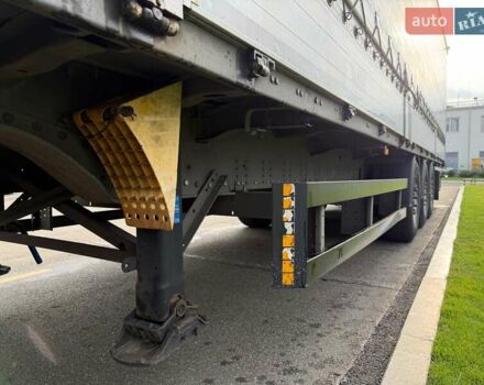 Серый Шмитц Каргобулл SCS, объемом двигателя 0 л и пробегом 665 тыс. км за 17900 $, фото 6 на Automoto.ua