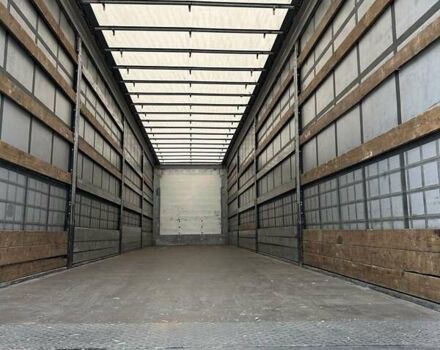 Черный Шмитц Каргобулл SCS 24/L, объемом двигателя 0 л и пробегом 350 тыс. км за 15591 $, фото 4 на Automoto.ua