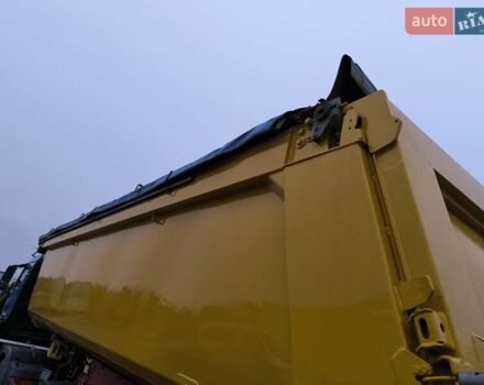 Красный Шмитц Каргобулл SGF S3, объемом двигателя 0 л и пробегом 100 тыс. км за 19761 $, фото 4 на Automoto.ua