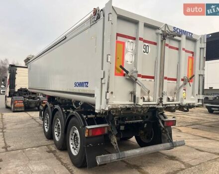 Серый Шмитц Каргобулл SGF S3, объемом двигателя 0 л и пробегом 590 тыс. км за 24900 $, фото 7 на Automoto.ua