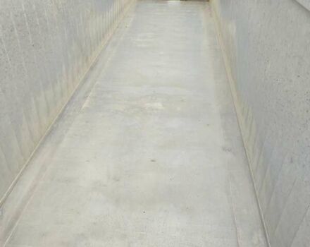 Красный Шмитц Каргобулл SKI, объемом двигателя 0 л и пробегом 100 тыс. км за 15000 $, фото 11 на Automoto.ua